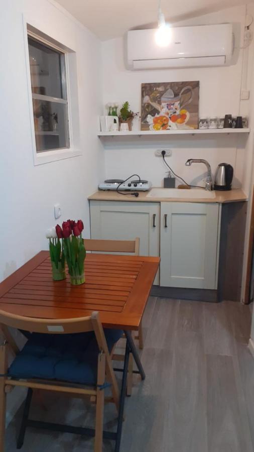אצל דוד בכפר Lägenhet Kfar Gidon Exteriör bild